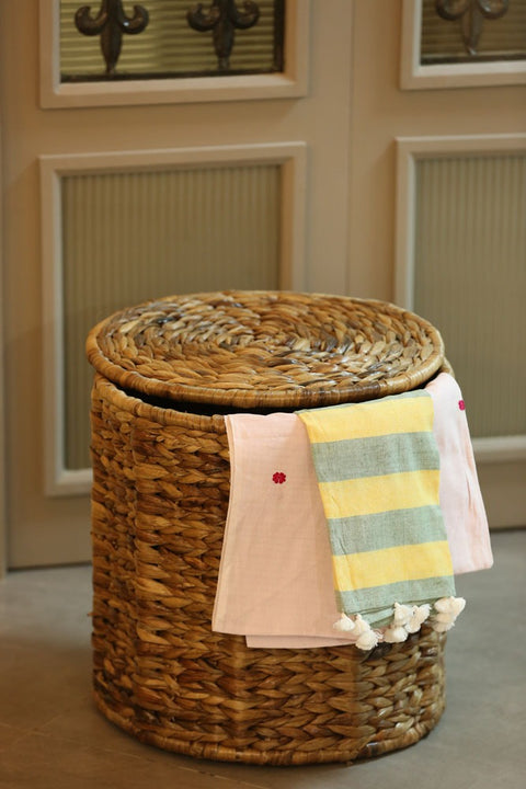 LAUNDRY BASKET