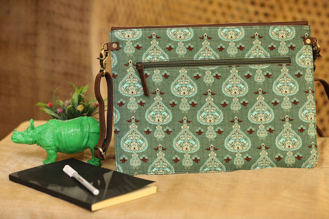 LAPTOP (GREEN PRINTED DESIGN HANDWEAVED SLEEVES)