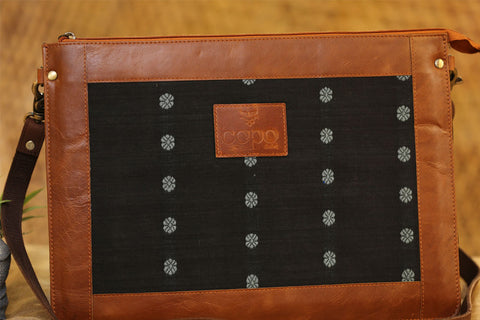 LAPTOP ( BLACK SIMPLE DESIGNED HANDWEAVED SLEEVES)