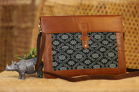 LAPTOP ( BLACK LEATHER LOOK PRINTED DESIGN HANDWEAVED SLEEVES)