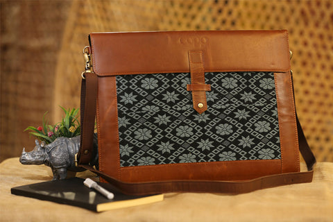 LAPTOP ( BLACK LEATHER LOOK PRINTED DESIGN HANDWEAVED SLEEVES)