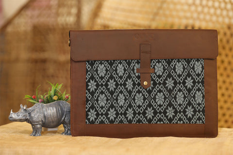 LAPTOP ( BLACK PRINTED DESIGN HANDWEAVED SLEEVES)