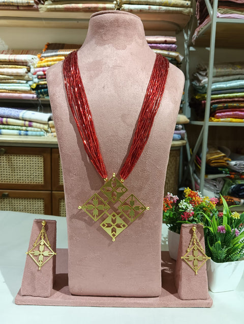 RED GEOMETRIC NECK SET