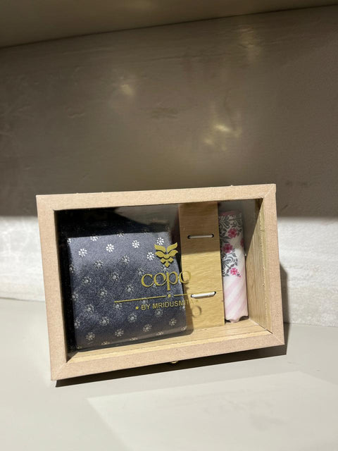 Tie Pocket Square