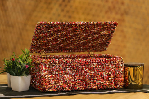 RED UPCYCLED PLASTIC GIFT BOX